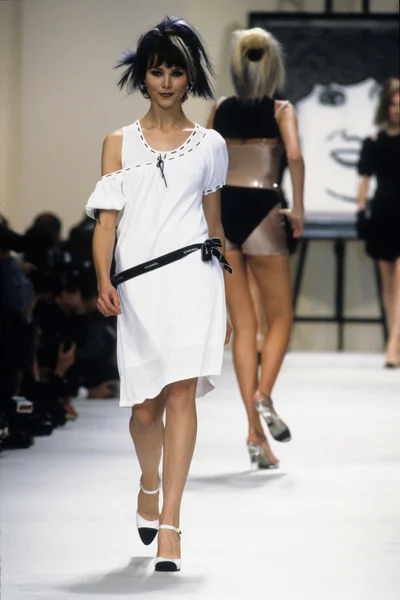 Look 90